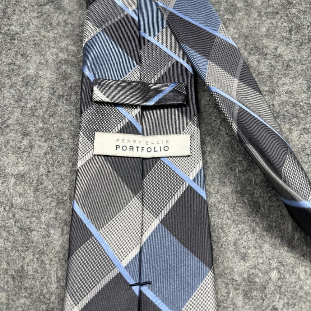Perry Ellis Silk‎ Tie Men's Gray Blue Plaid 100% Silk Classic Business Necktie - Picture 5 of 7
